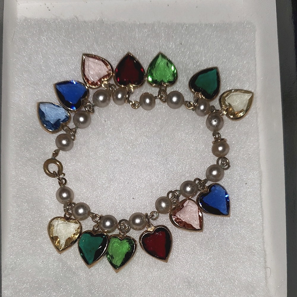 Bracelet with hearts